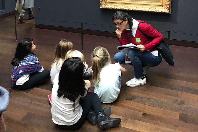 1h30 Orsay Masterpieces for adults - optional "families & kids" - Why families may find this easier than a standard art tour