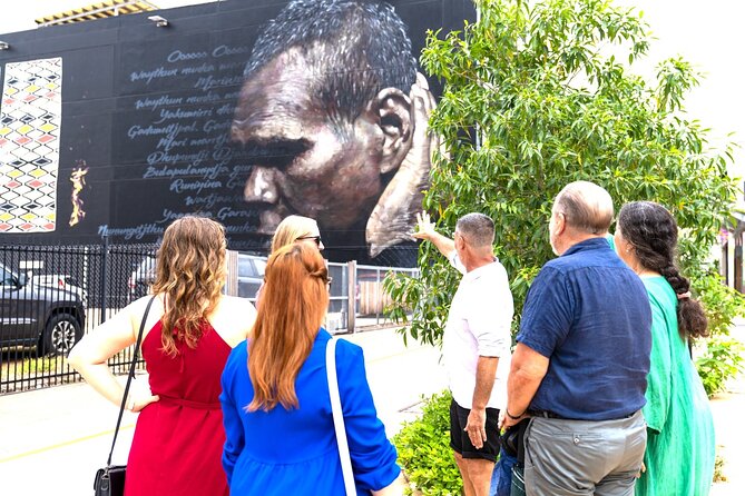 3 Hour Outback Gourmet Food and Aboriginal Art Tour - What the guide adds to the experience
