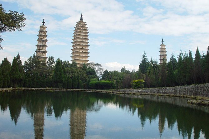 8-Day Private Yunnan Tour to Kunming, Dali, Lijiang and Shangri-La - Xizhou and Zhoucheng bring the road to Lijiang to life