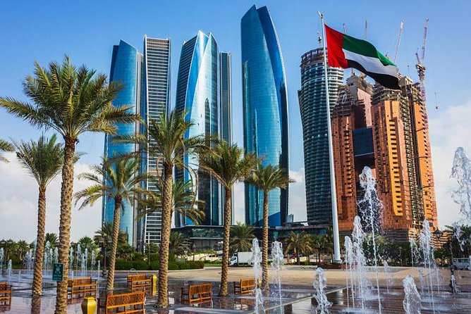 Abu Dhabi City Tour, Emirates Palace, Grand Mosque, Louvre Museum - Emirates Palace and Etihad Towers: grand views, brief stops