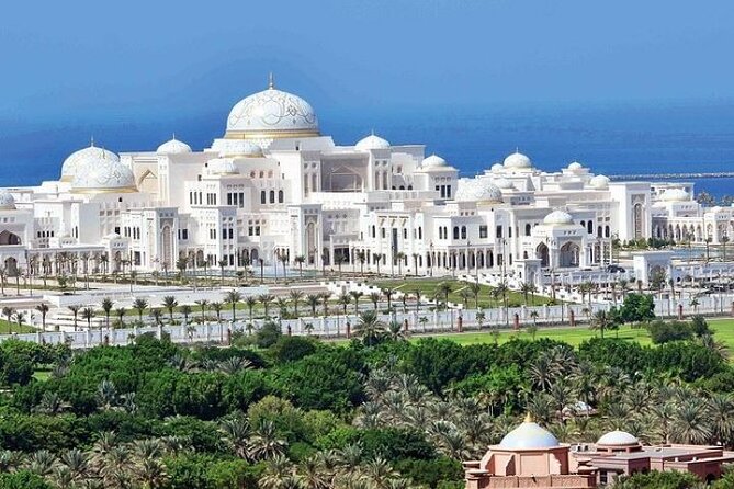 Abu Dhabi City Tour, Grand Mosque, Emirates Palace And The Louvre - Heritage Village and the story before oil