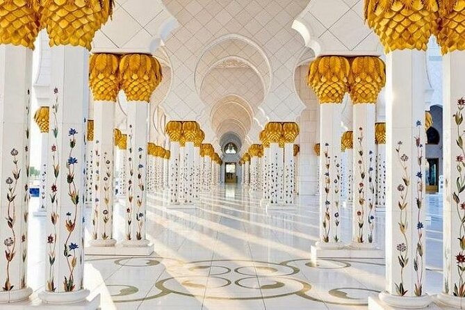 Abu Dhabi City Tour, Grand Mosque, Emirates Palace And The Louvre - Louvre Abu Dhabi and the limits of a photo stop