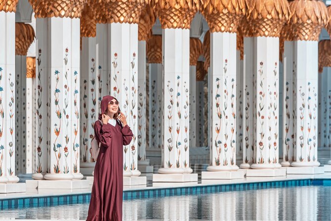 Abu Dhabi City Tour: Grand Mosque, Palace, Souk, Louvre & Ferrari - Corniche, Emirates Palace, and the presidential palace