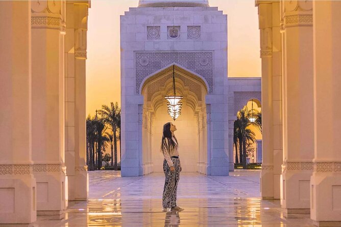 Abu Dhabi City Tour: Grand Mosque, Palace, Souk, Louvre & Ferrari - Yas Mall gives you a needed pause