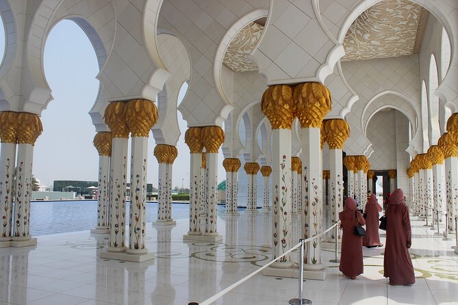 Abu Dhabi City Tour of Grand Mosque, Palace, Louvre, and Ferrari - Etihad Towers and Qasr Al Watan