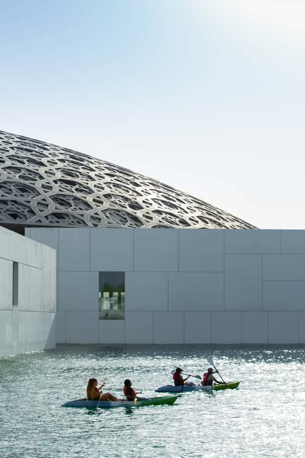 Abu Dhabi: Guided Kayak Tour around Louvre - Why kayaking gives you a better view of Louvre Abu Dhabi
