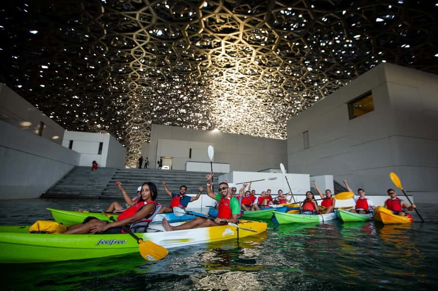 Abu Dhabi: Guided Kayak Tour around Louvre - The one-hour route around the museum