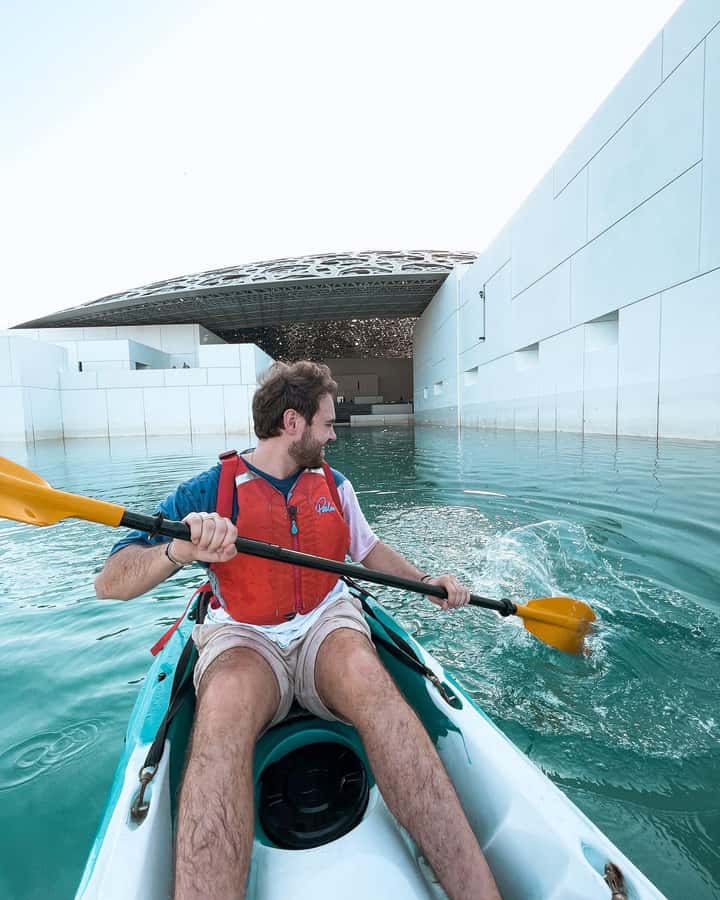 Abu Dhabi: Guided Kayak Tour around Louvre - What the $34 price includes