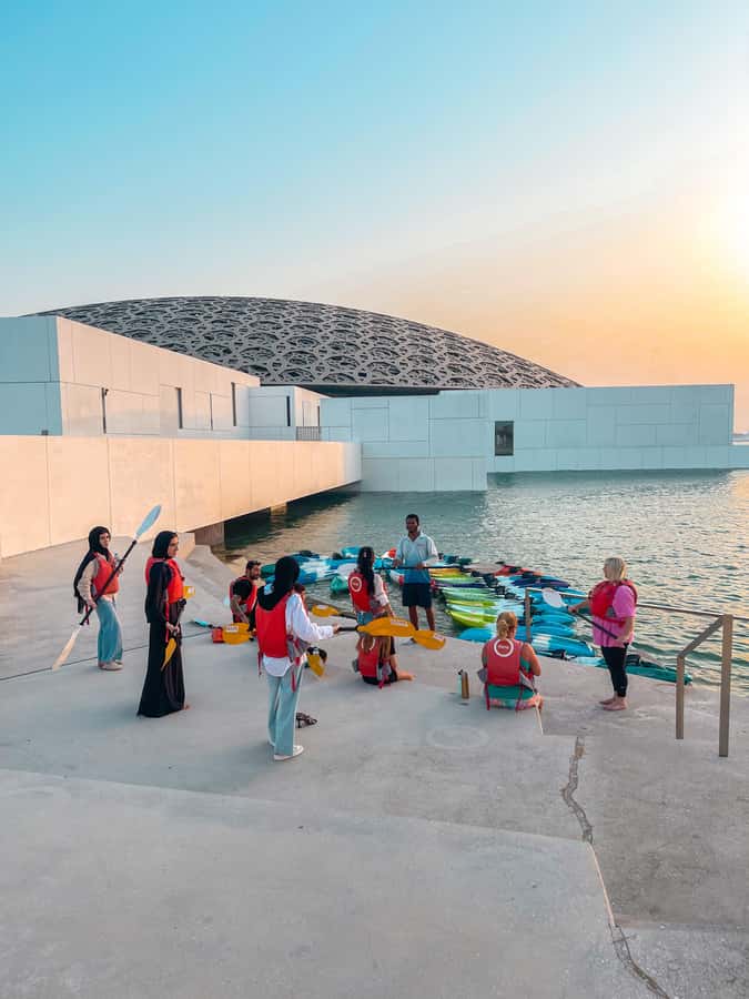 Abu Dhabi: Guided Kayak Tour around Louvre - Who will enjoy this activity most