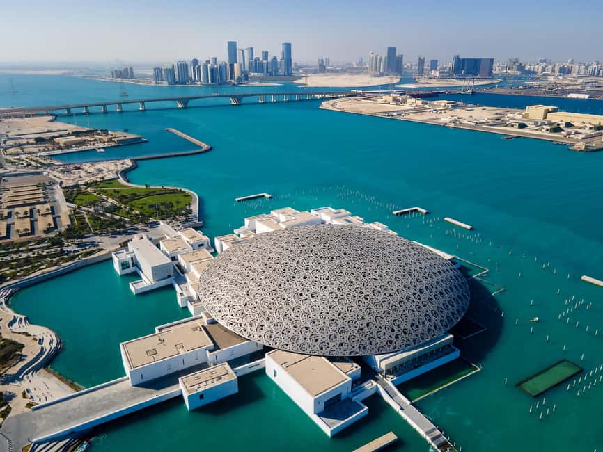 Abu Dhabi: Louvre Entry & Etihad Tower/Royal Palace Options - Why Louvre Abu Dhabi feels different from a normal museum