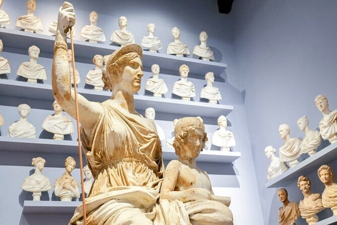 Academia Gallery: Statue of David Evening Tour - Skip-the-line entry at the Accademia