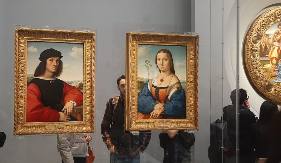 Accademia and Uffizi Skip-the-Line Tickets with Audioguide - A central Florence lunch at 12:30 PM
