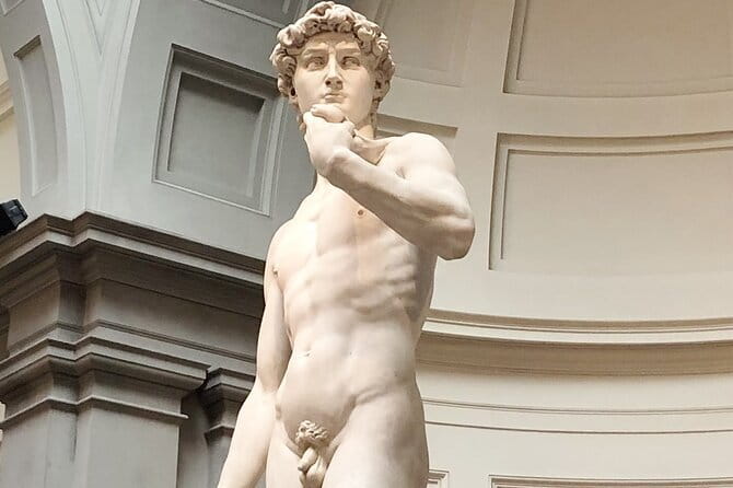 Accademia and Uffizi Small-group Guided Tour - Two hours inside the Uffizi