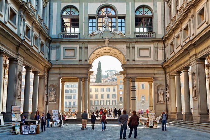 Accademia & Michelangelo's David Express Tour - Who should book this express tour?