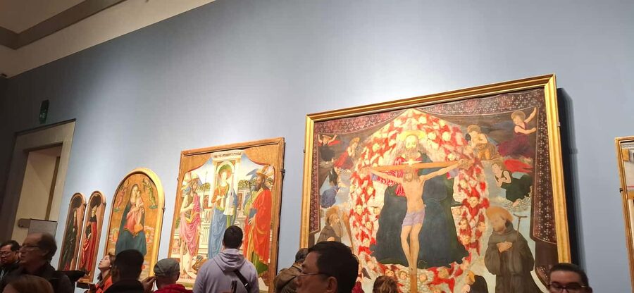 Accademia Timed-entry Ticket & Mobile APP Guided Tour - The optional Florence walk and local guide