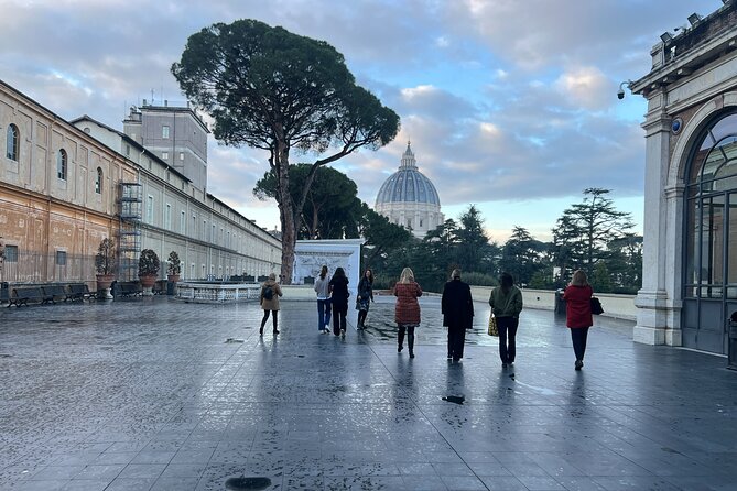 Alone in the Vatican Museums VIP Early Entry Tour with Key Master - What $863.94 per person really buys