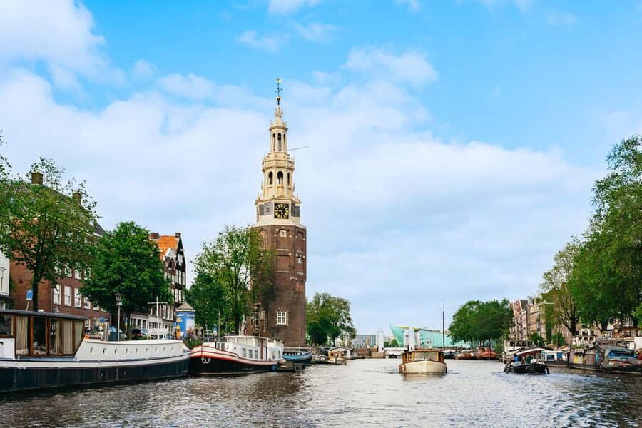 Amsterdam: City Canal Cruise and Rijksmuseum - Looking beyond the famous paintings