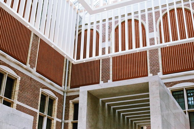 Amsterdam Rijksmuseum Tour Semi-Private with 12ppl Max - The objects that make the museum more than a painting gallery