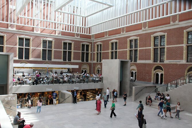 Amsterdam: Rijksmuseum Tour With Entry Tickets (Small Group) - A small group that keeps the pace personal