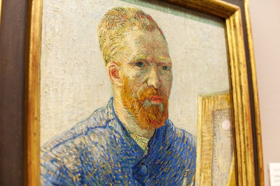 Amsterdam: Van Gogh Museum Ticket and City Canal Cruise - Snack box option and family details