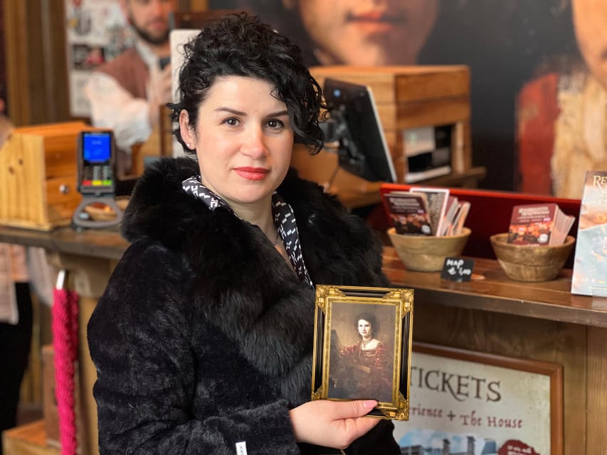 Amsterdam: Van Gogh or Rembrandt AI Portrait Photo Souvenir - What this activity is, and what it is not