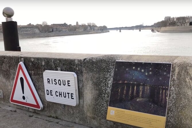 Arles Vincent Van Gogh Self Guided Walking Tour with an APP - Le Café Van Gogh and Place du Forum