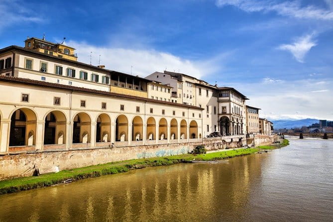 Art Florence: Uffizi Gallery Skip the line with Expert Insights - What the guide adds to the paintings