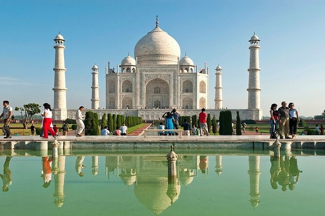 Art Tour Of Agra - A private ride from Delhi to Agra