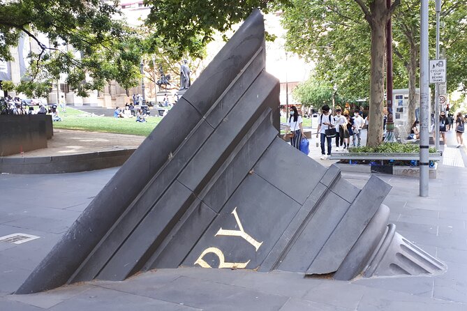 Art Tour of Melbourne - Reading Melbourne’s laneways