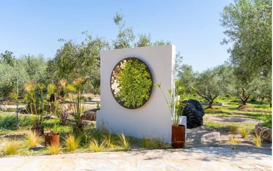 Arte-Contemporary: Sculpture Park and Art Gallery visit - The gallery adds a second layer to the visit
