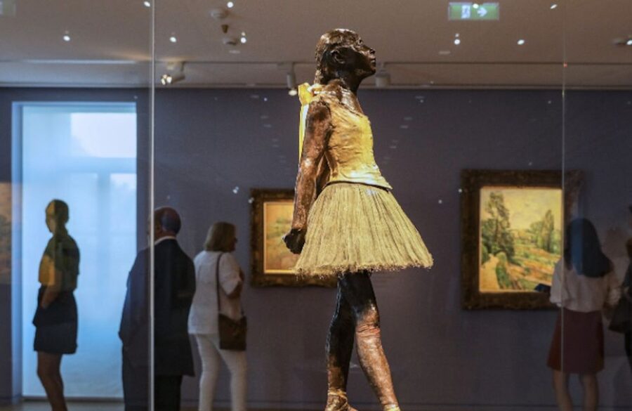 Athens: B&E Goulandris Foundation Art Museum Entry Ticket - Greek artists give the collection an Athens connection