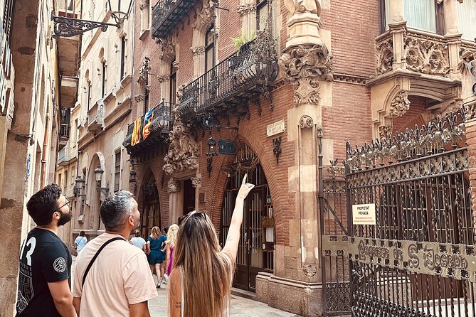 Barcelona and Picasso Museum Tour - Starting at Plaça de Catalunya at 4:00 pm