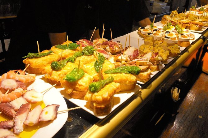 Barcelona Art and Tapas Small Group Walking Tour with Picasso Museum - The Picasso Museum visit