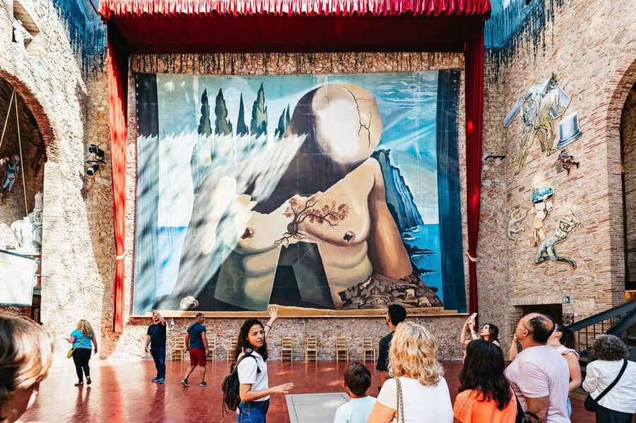 Barcelona: Dali Museum, House and Cadaques Guided Tour - What the $128 price really buys