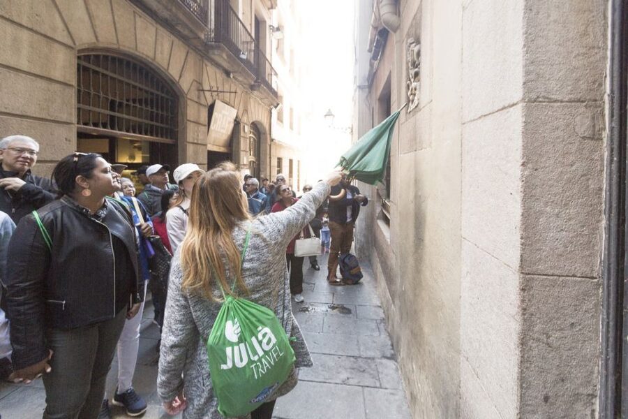 Barcelona: Picasso Museum Guided Tour - Group size, language, and guide quality