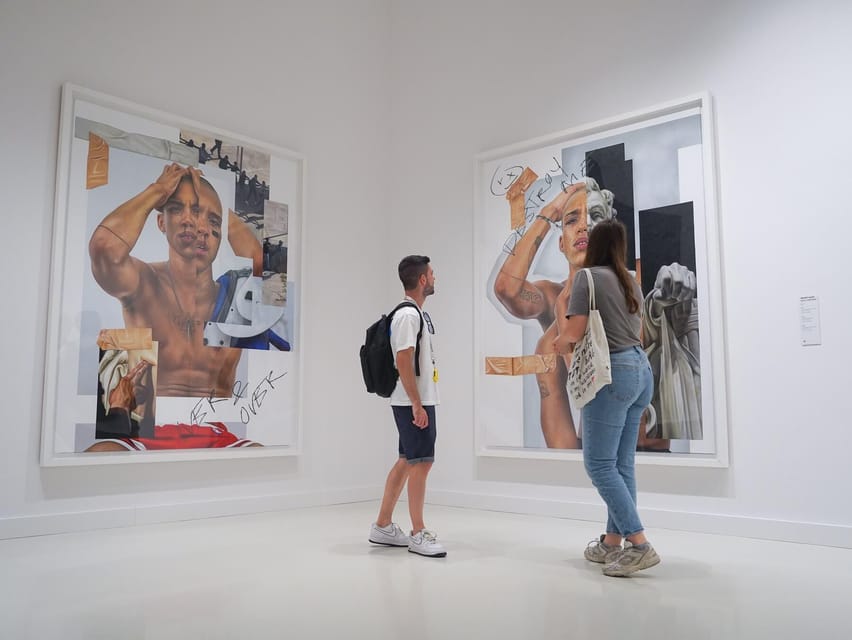 Barcelona: Picasso Museum Tour with Moco Museum Ticket - Timing, group size, and comfort