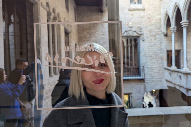 Barcelona Picasso Walking Tour and Museum Visit - Carrer d’Avinyó and the idea behind Les Demoiselles d’Avignon