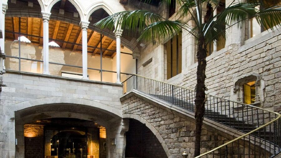 Barcelona: Picasso Walking Tour with Picasso Museum Tickets - The Blue Period’s quiet, difficult mood