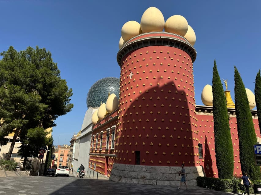 Barcelona: Private Dali's museum & birthplace house visit - Leaving Barcelona by train in 75 minutes