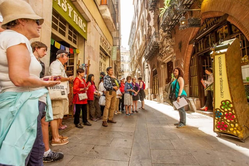 Barcelona: Small Group Picasso Tour with Picasso Museum - Into the Picasso Museum’s five Gothic palaces