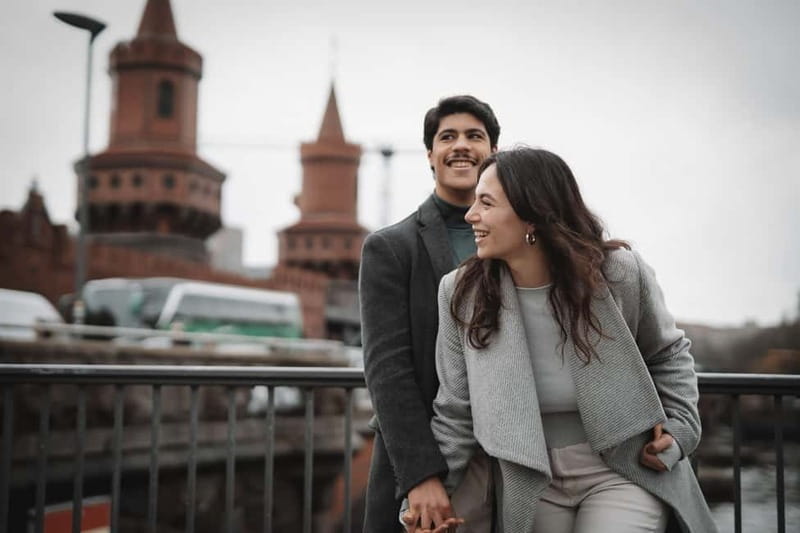 Berlin: East Side Gallery Photoshoot - Receiving your gallery within 48 hours