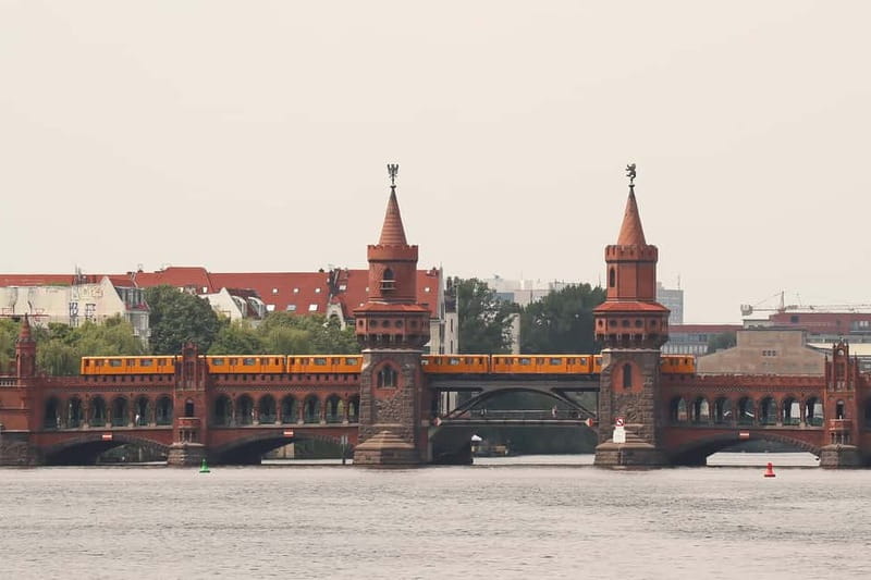 Berlin: East Side Gallery Spree Cruise in a Solar Catamaran - What this Spree cruise actually shows you
