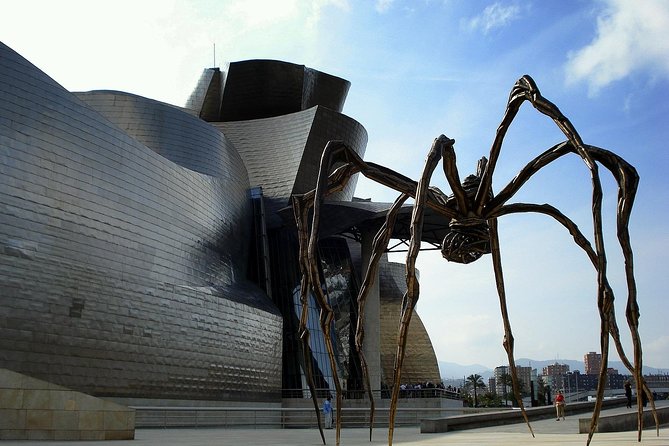 Bilbao and Guggenheim Museum Private tour - Walking through Bilbao’s old town