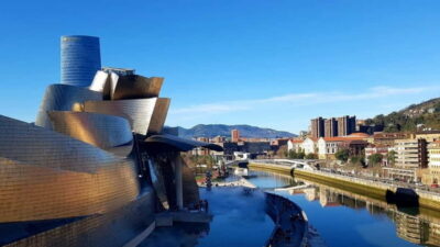 Guggenheim Bilbao museum in spanish Ticket included