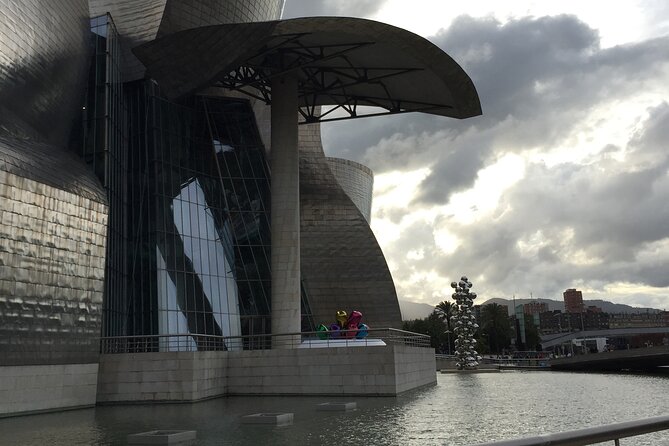 Bilbao Guggenheim Museum Private Tour with Official Tour Guide 100% Personalised - Why the Building Deserves Some Attention