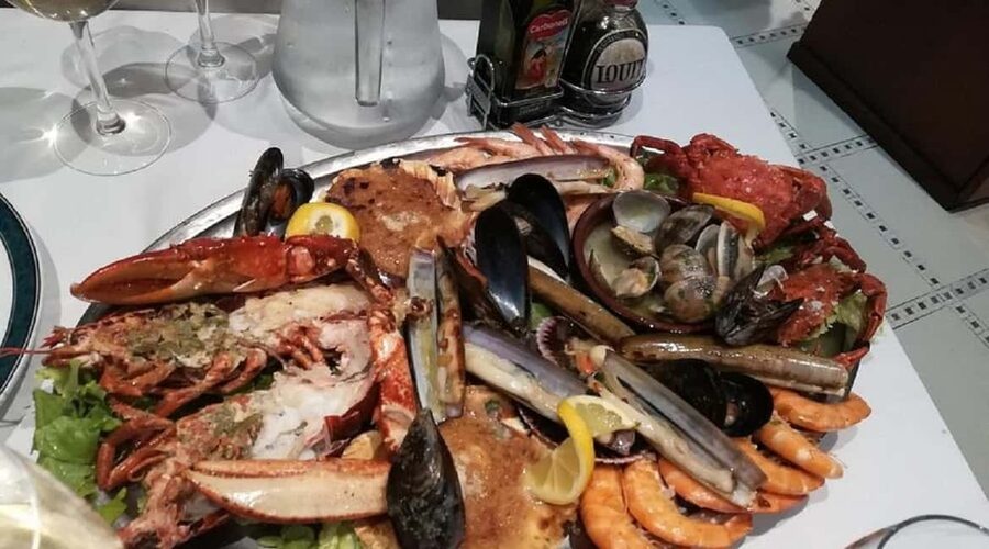 Bilbao: Guggenheim Secrets & Savor the Sea’s Treasures. VIP - The Basque meal: Iberian ham, seafood, and wine