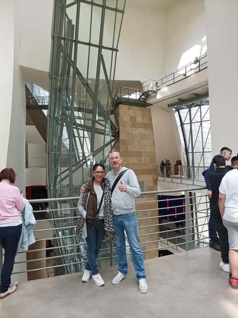 Bilbao: Guggenheim VIP Experience. Small Group. Expert Guide - Small groups, personal attention, and pace