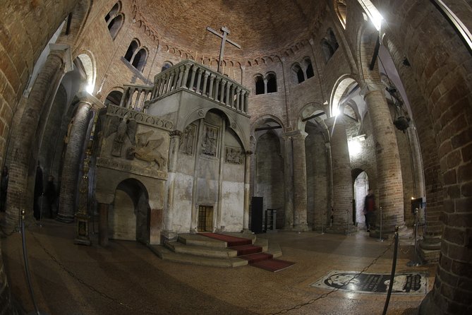 Bologna historical art walking tour with hidden gems and tastings - Santo Stefano gathers centuries in one complex
