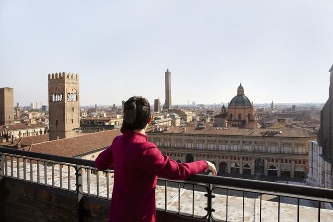 Bologna Skip-the-line entrance to the Clock Tower and Art Collections - Timing, footwear, and practical planning