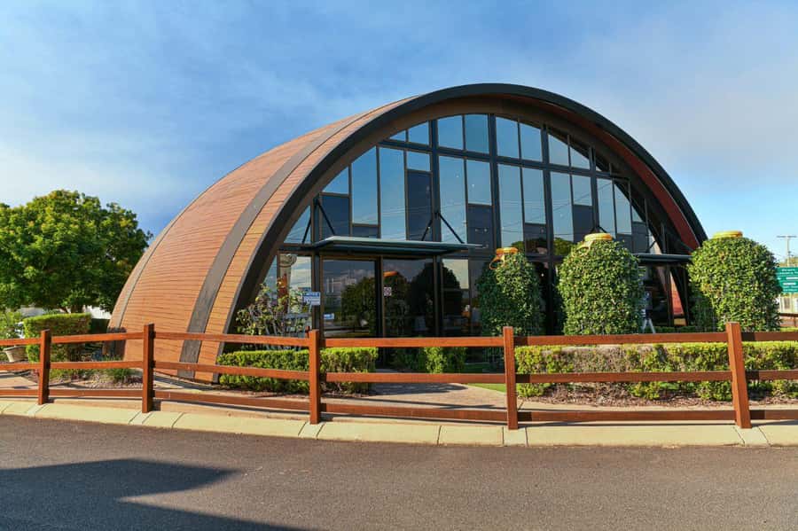 Bundaberg: Brew Tasting and Self-Guided Gallery Tour - Who should book this Bundaberg activity?